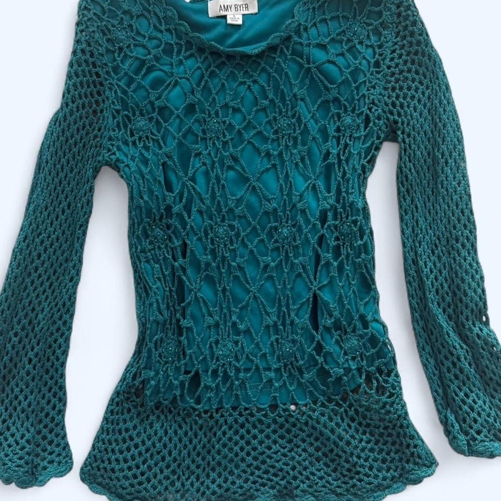 Amy Byer Vintage Crochet Beaded Long Sleeve Top - Picture 1 of 4